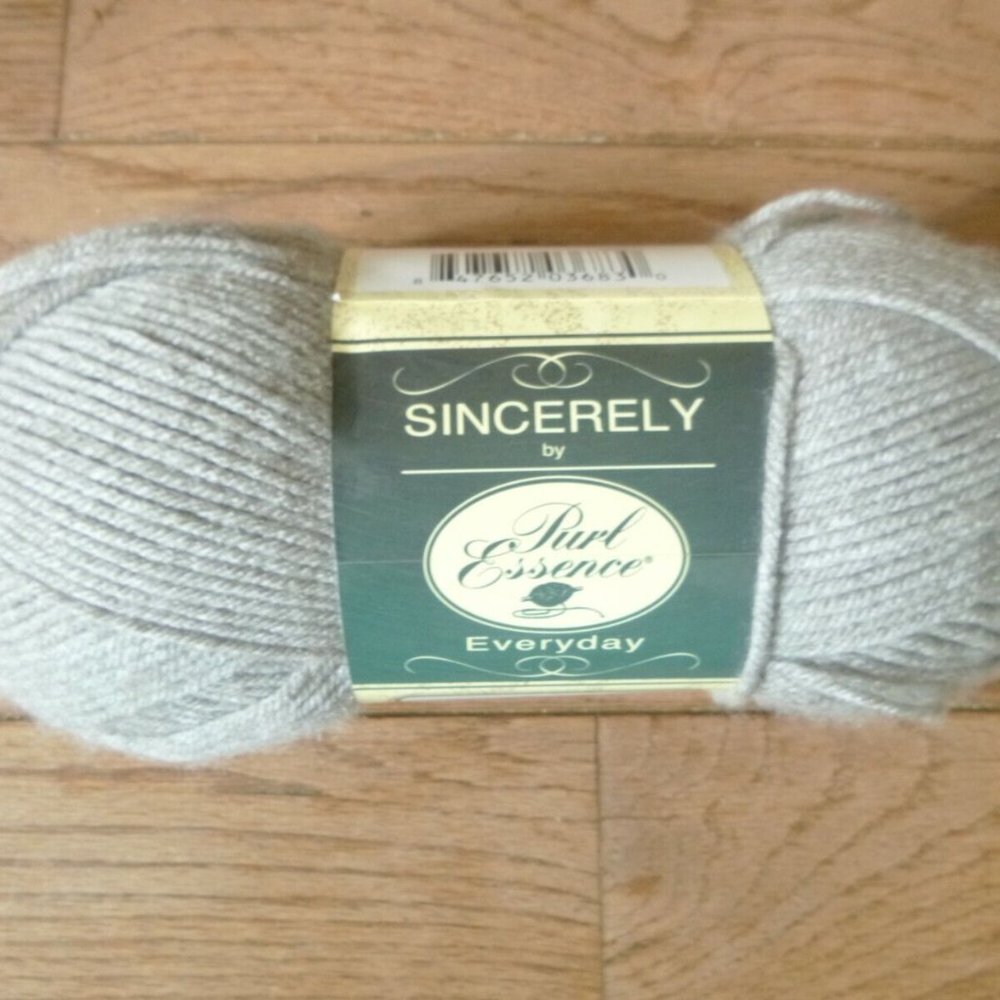 1 Skein Sincerely by Pure Essence Everyday Yarn - Color Oatmeal Heather 322 yds